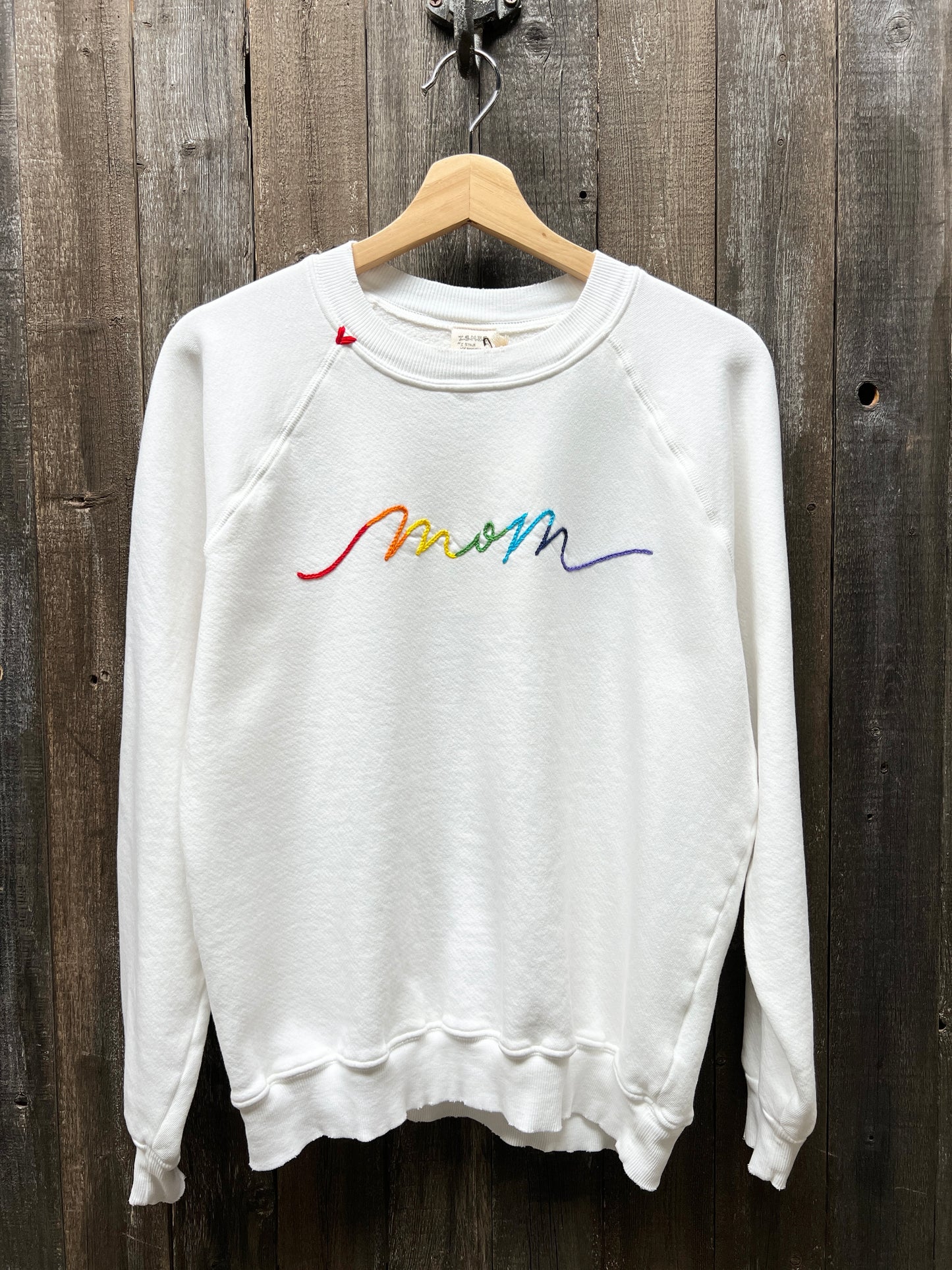 MOM Sweatshirts on Chest (11Colors)