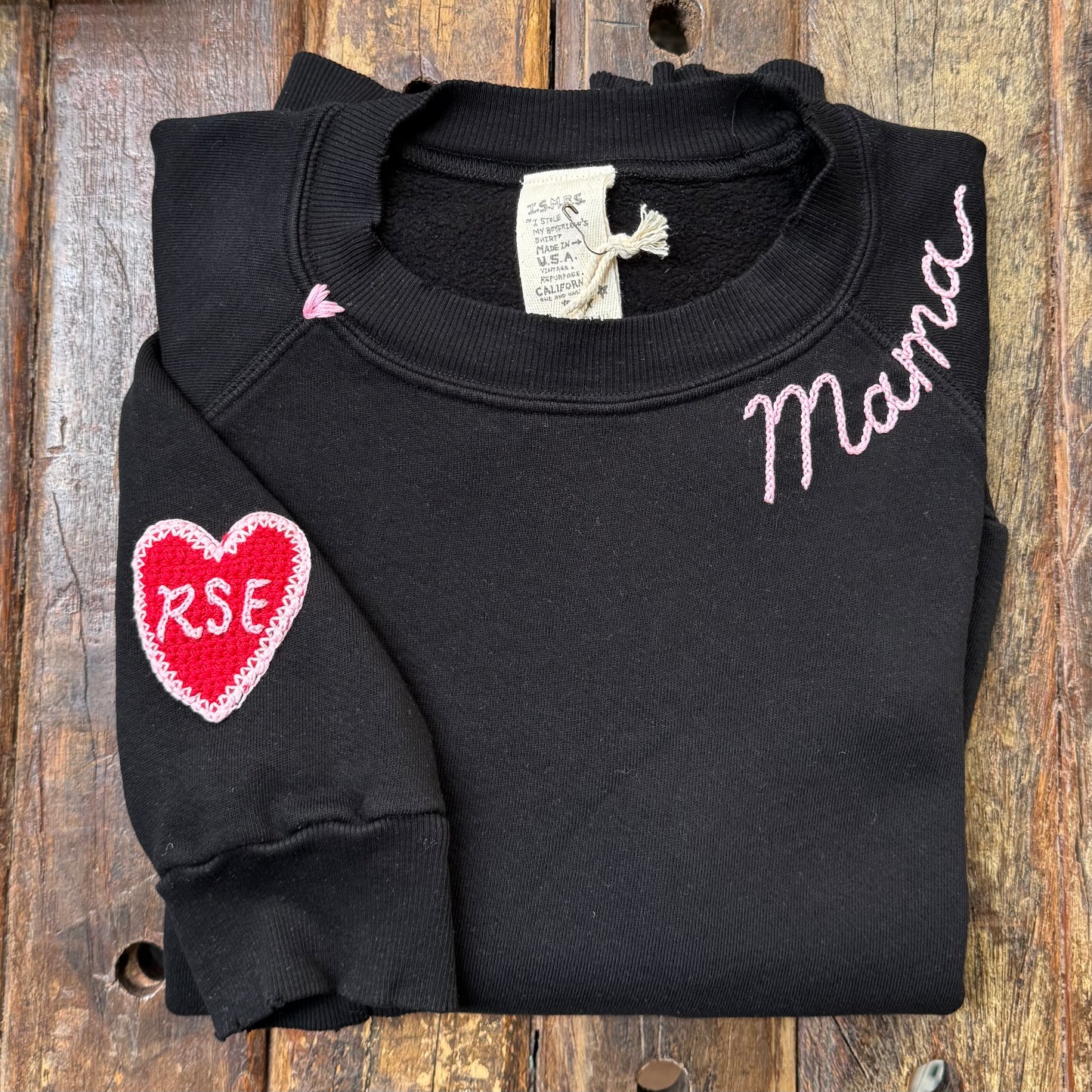 Crochet Heart with CUSTOM INITIAL & CUSTOM HAND EMBROIDERY ON NECKLINE Sweatshirt (17Colors)