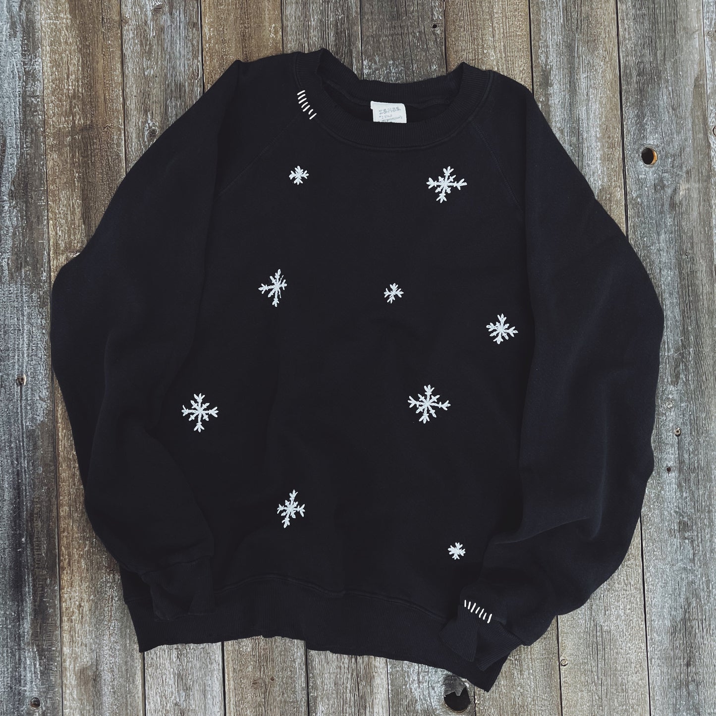 Allover Snowflakes Sweatshirt (8 Colors)
