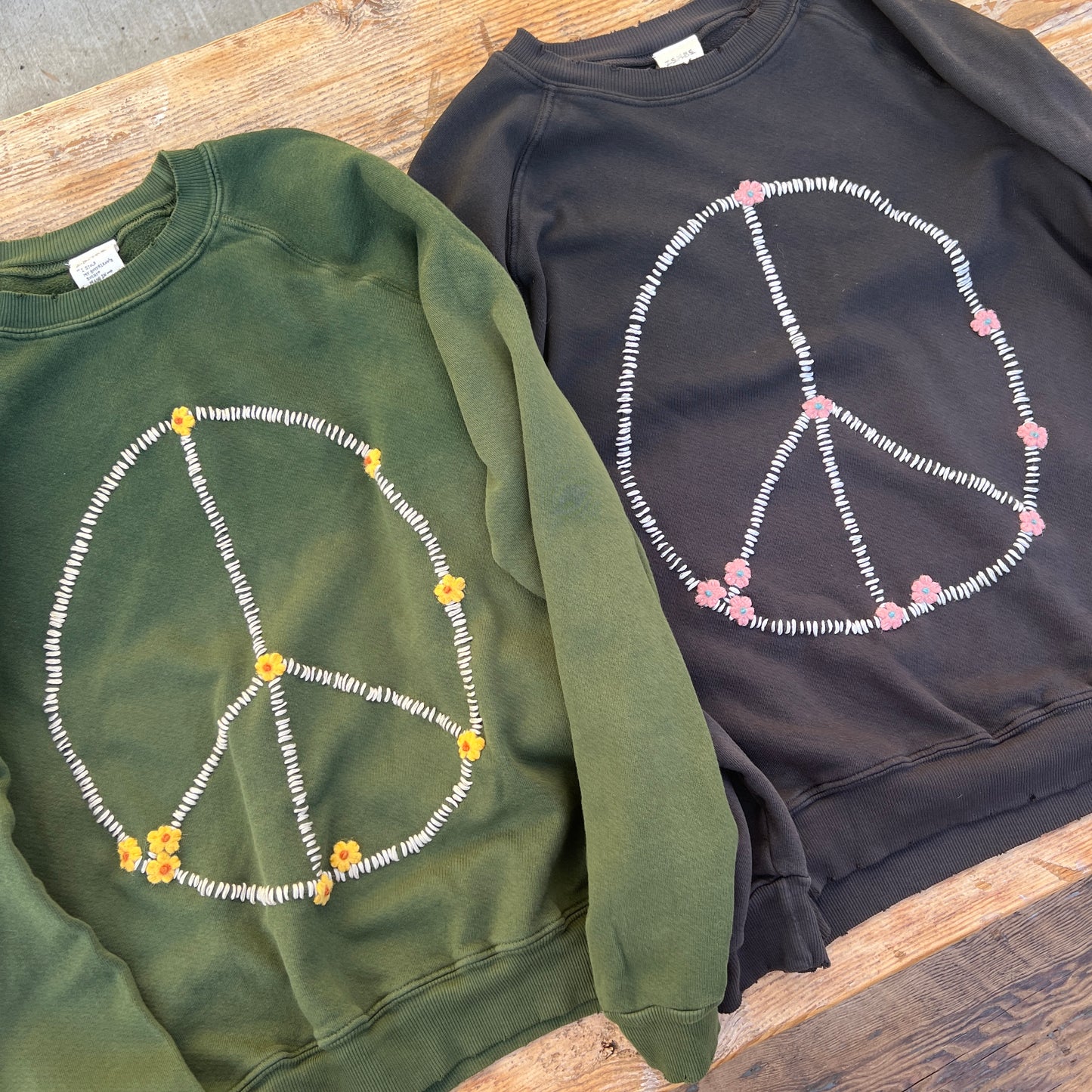 Peace with Mini Flower Patches Sweatshirts (5Colors)