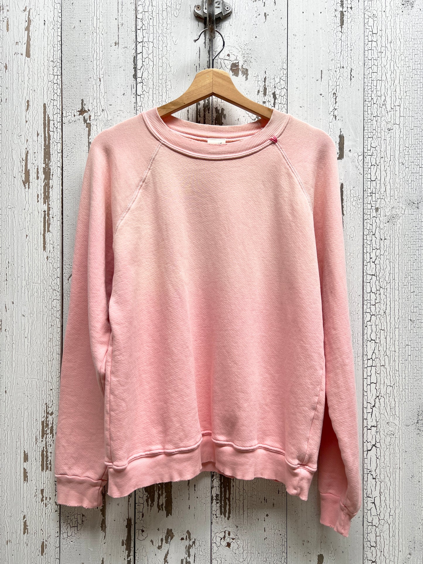 ❤️balloon w/ Personalized Hand Embroidery on Sleeve Sweatshirt (10 Colors)