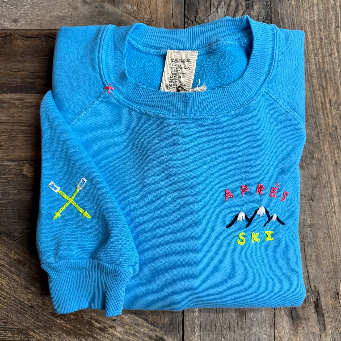 Après Ski w/ Ski Poles Sweatshirt (16Colors)