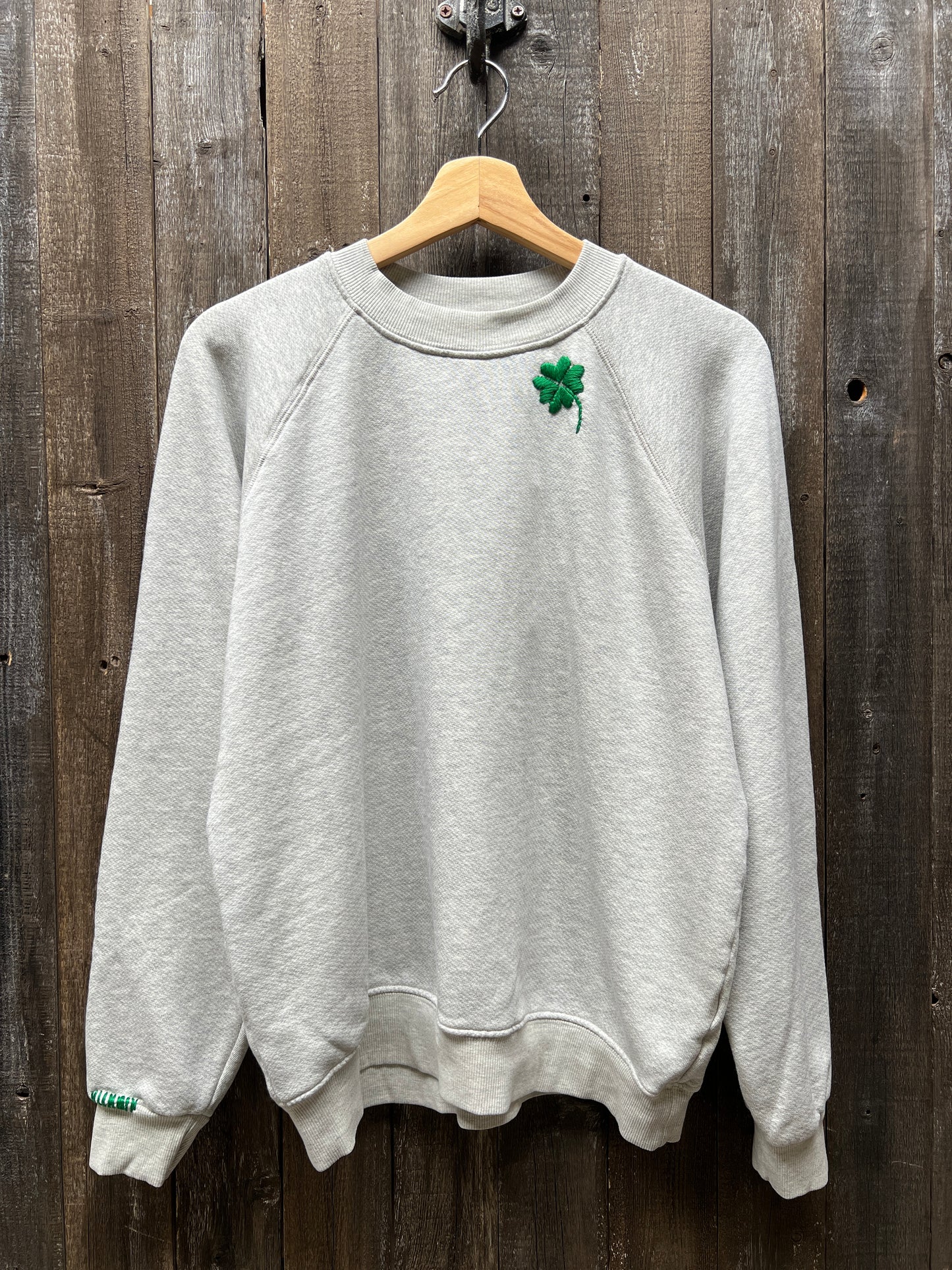 Four-leaf clover Sweatshirt(4 Colors)