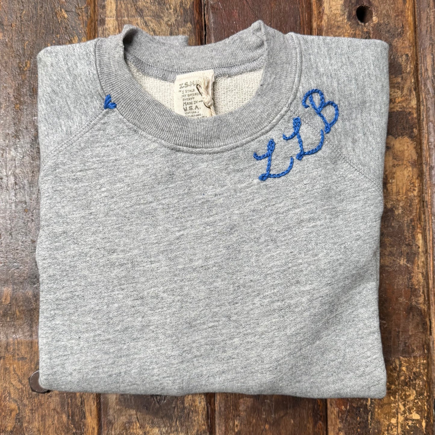 TINY ❤️ WITH PERSONALIZED HAND EMBROIDERY Sweatshirt (13 Colors)