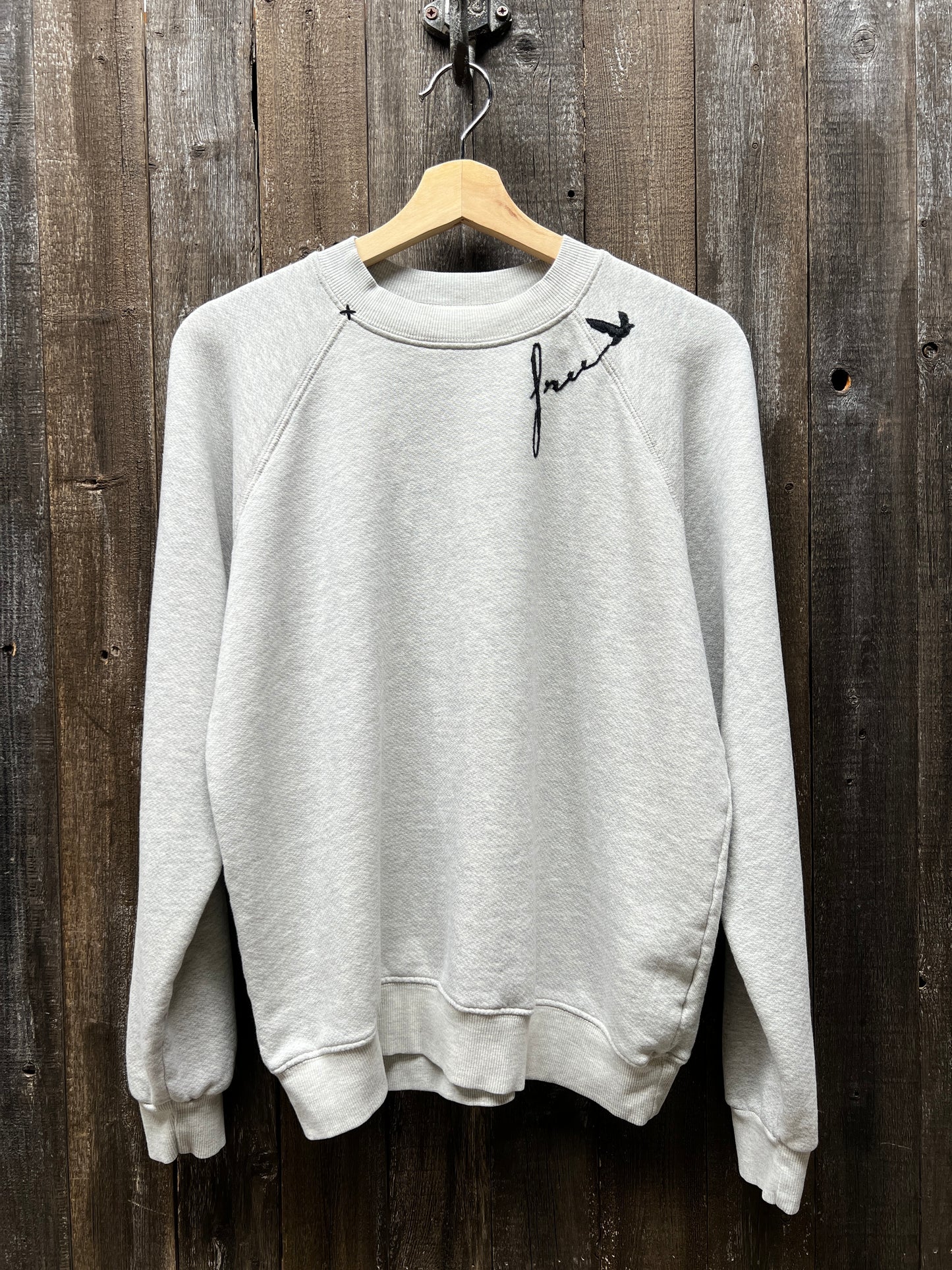 Free Sweatshirt(12 Colors)
