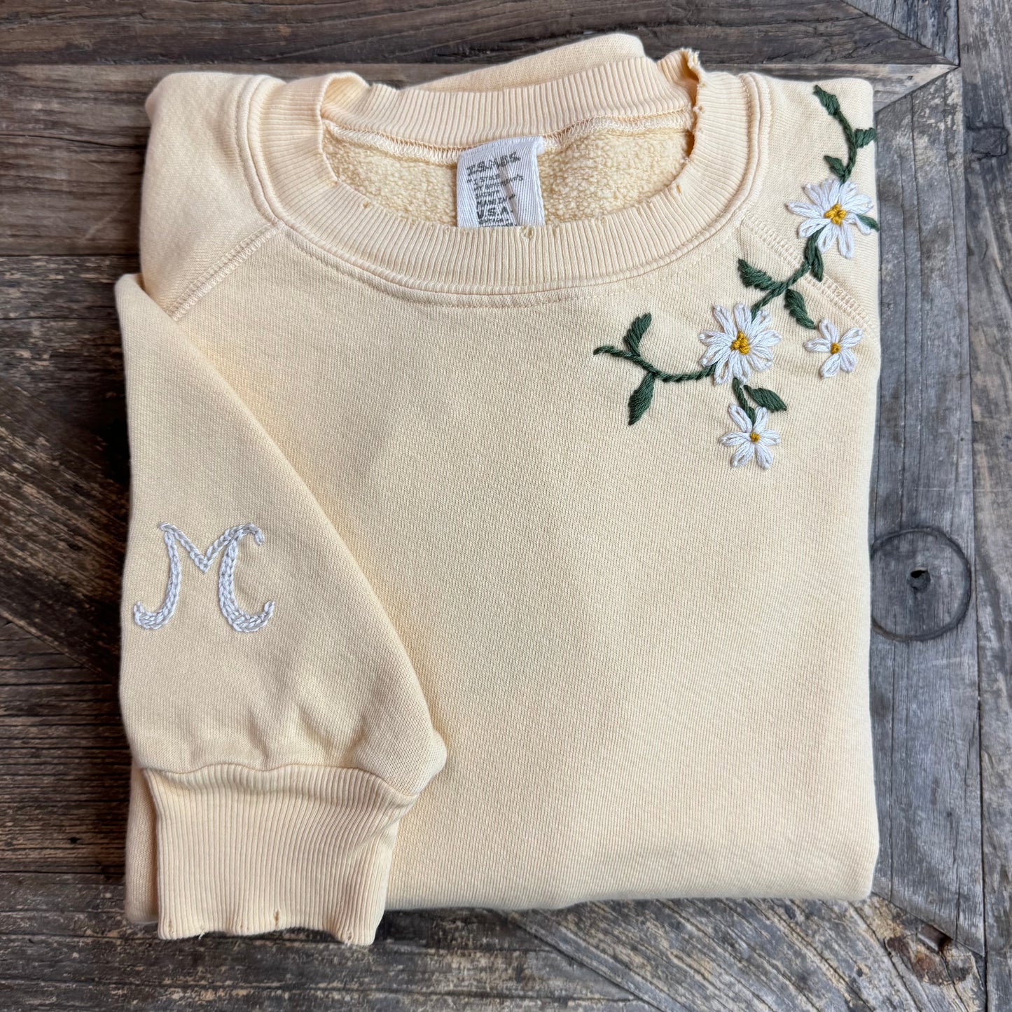 Daisies Sweatshirt (13 Colors)