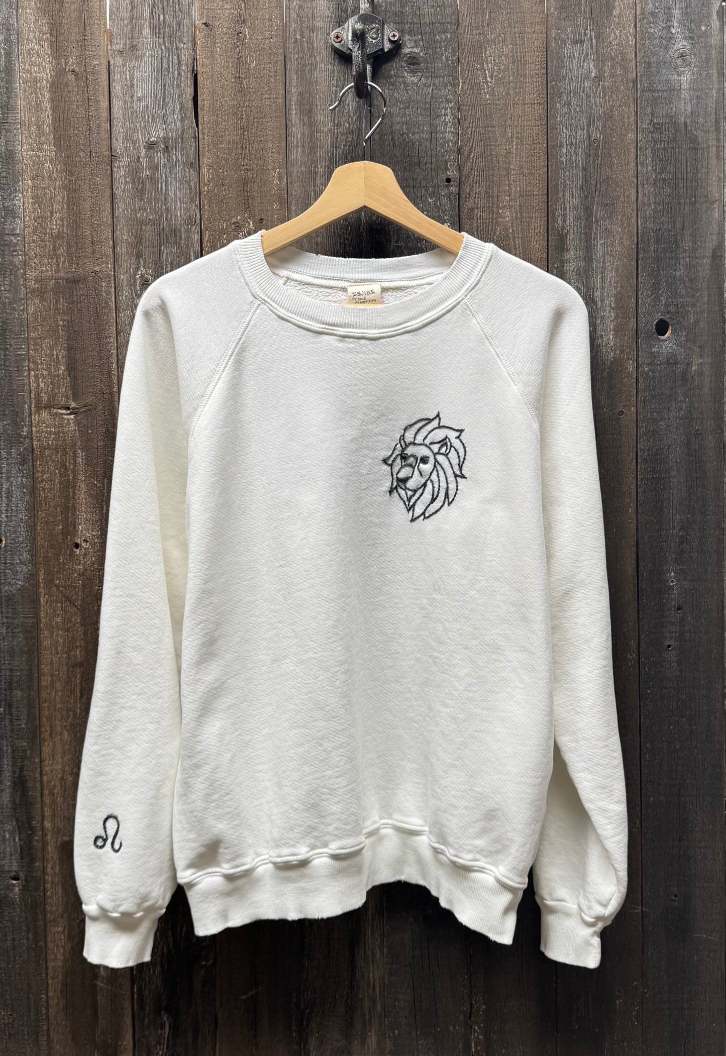 Leo Sweatshirt (17 Colors)