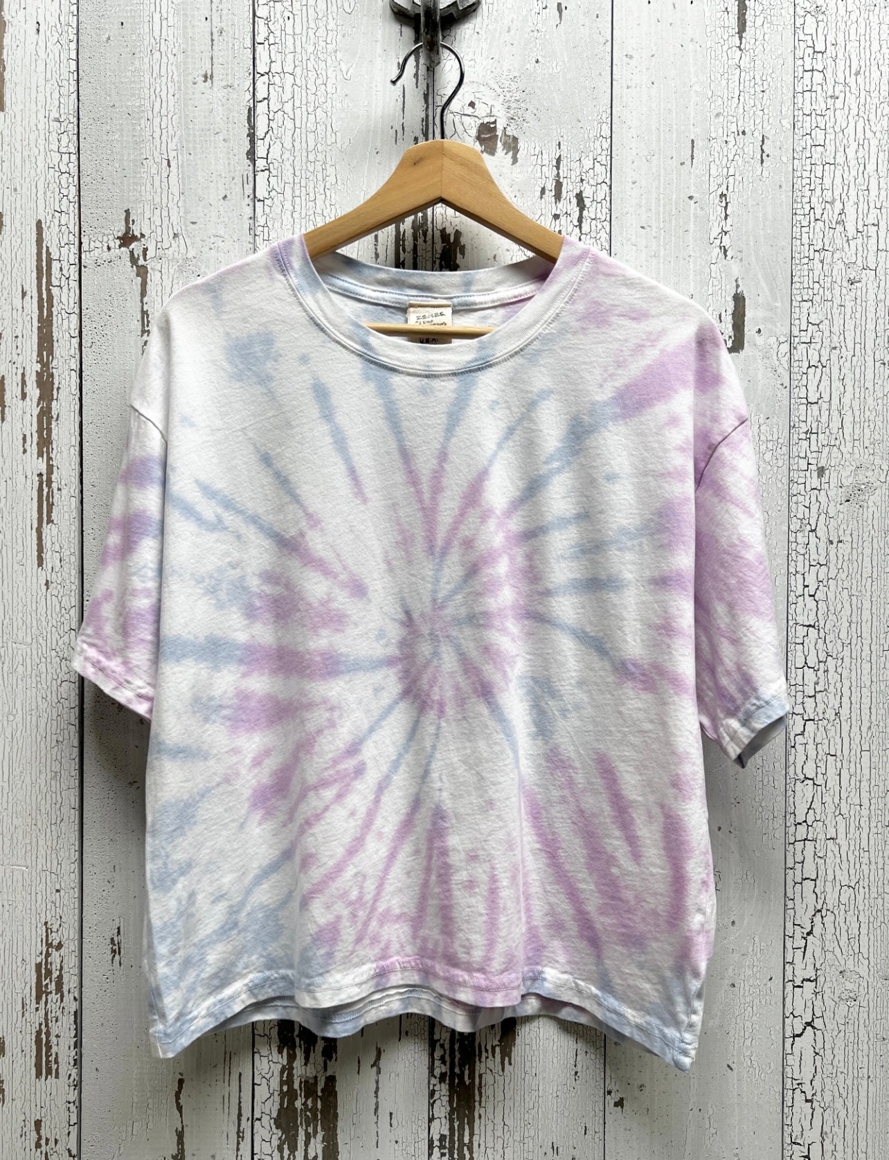 TIE DYE S/S TEE WITH CUSTOM HAND EMBROIDERY(4 Colors)