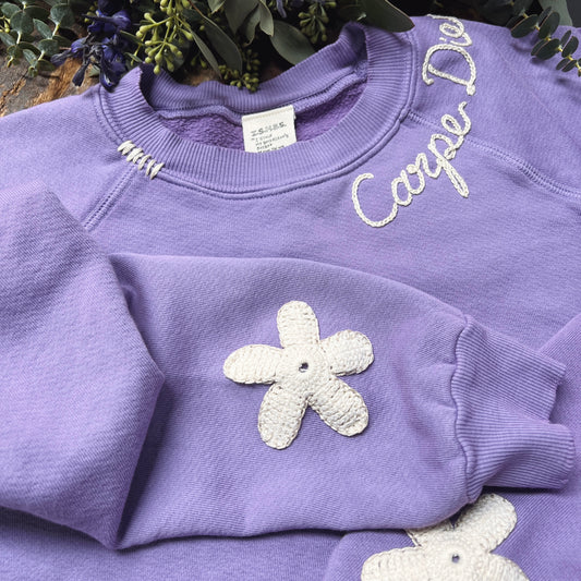 Crochet Daisy  Sweatshirts WITH CUSTOM HAND EMBROIDERY (20 Colors)