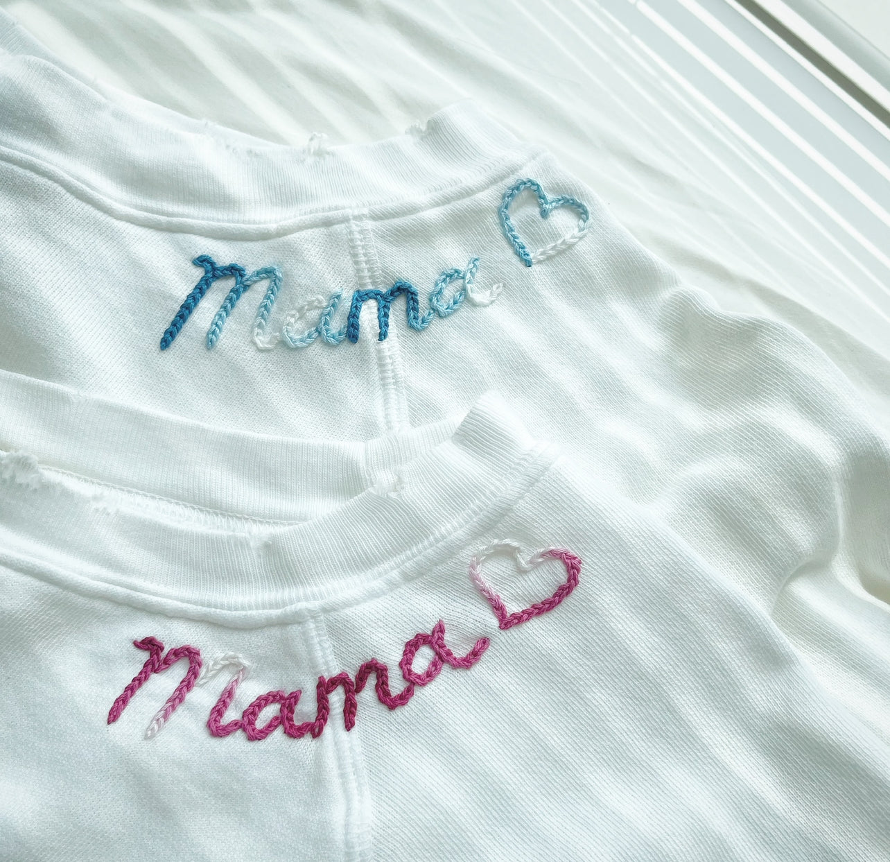 mama❤️ Sweatshirts (15Colors)