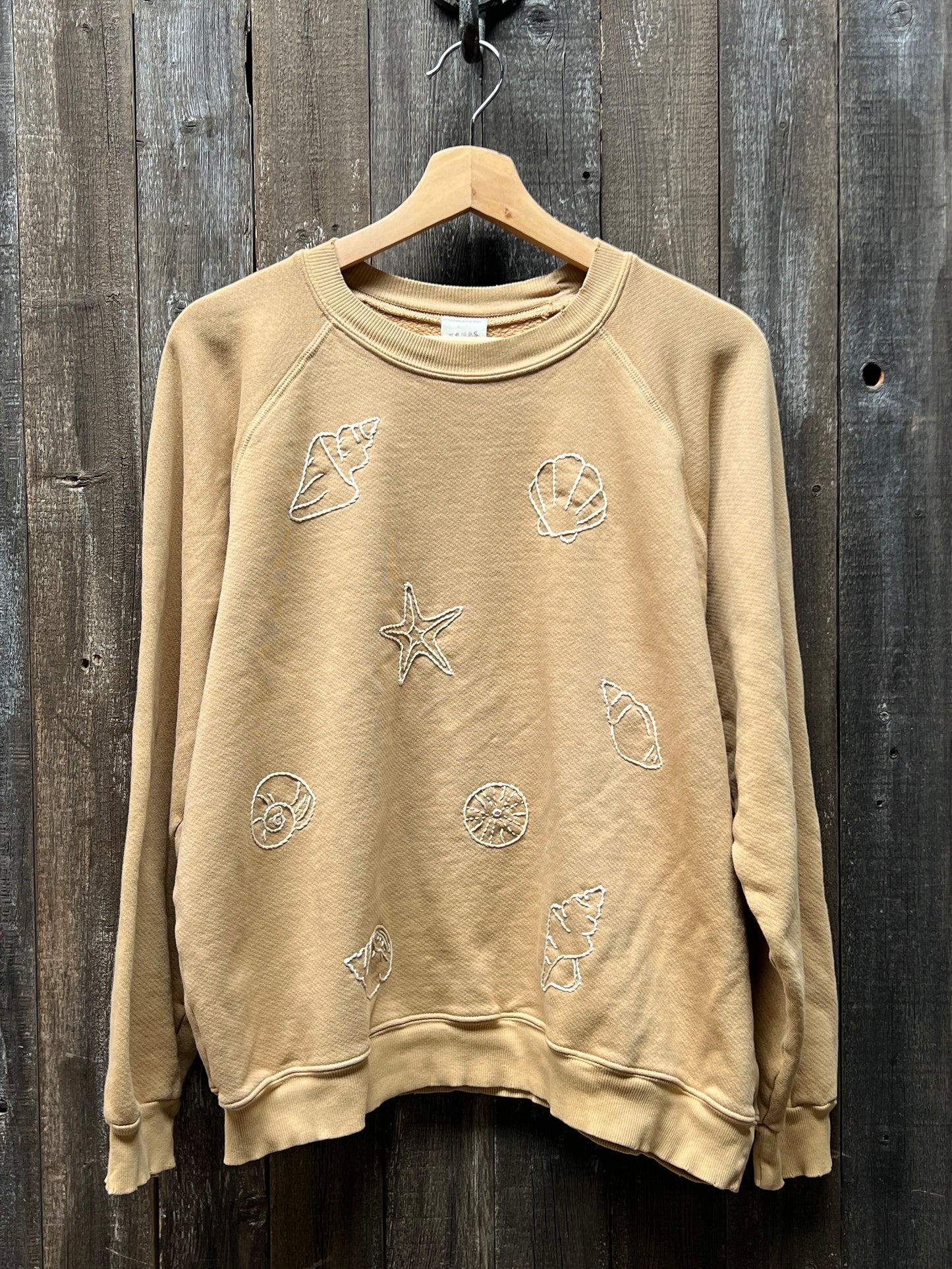 ALLOVER SEASHELLS LOGO SWEATS WITH CUSTOM HAND EMBROIDERY(22 Colors)