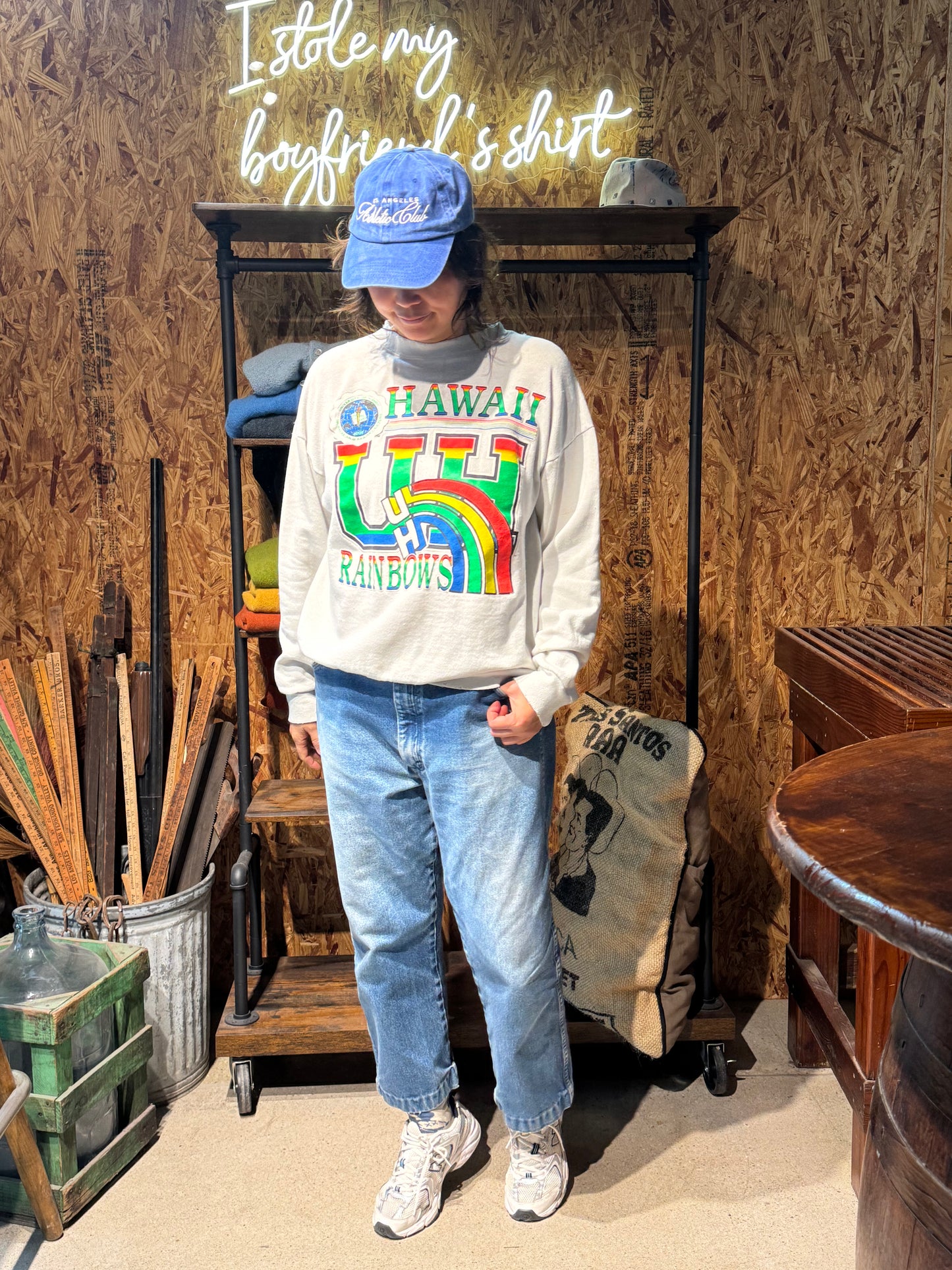 Vintage Hawaii Sweatshirt -L/XL-Customize Your Embroidery Wording