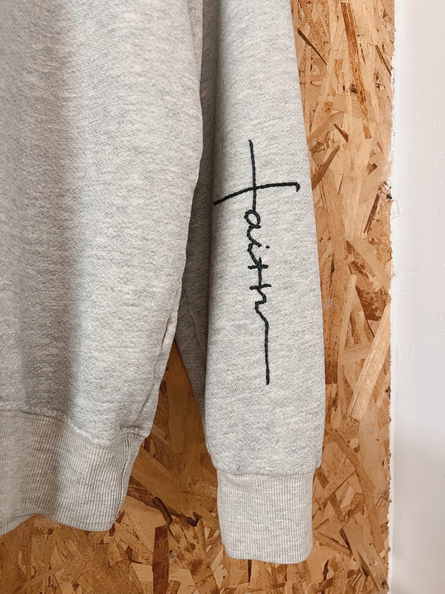 Faith Sweatshirts (12Colors)