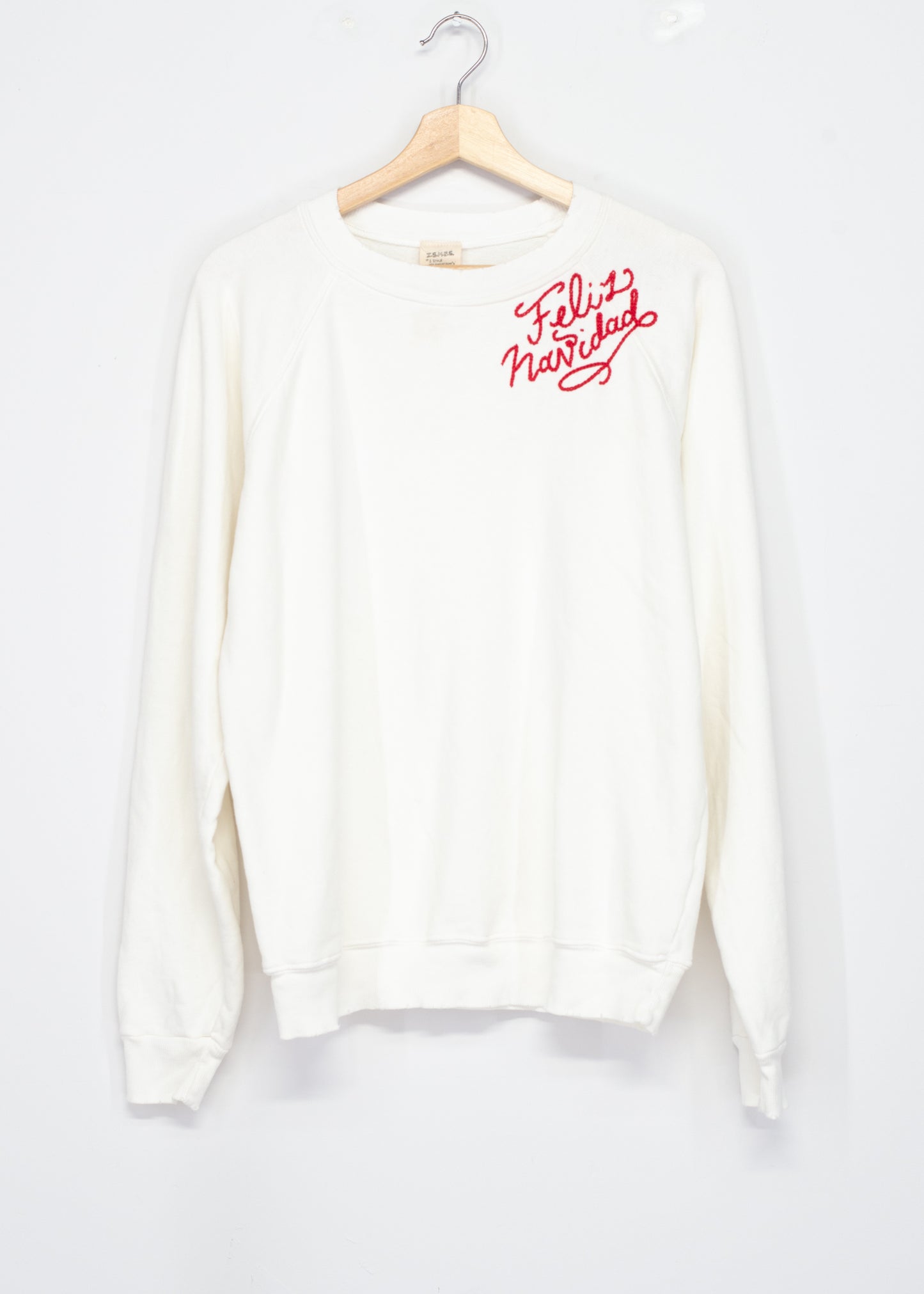Feliz Navidad Embroidery Sweatshirt(8 Colors)