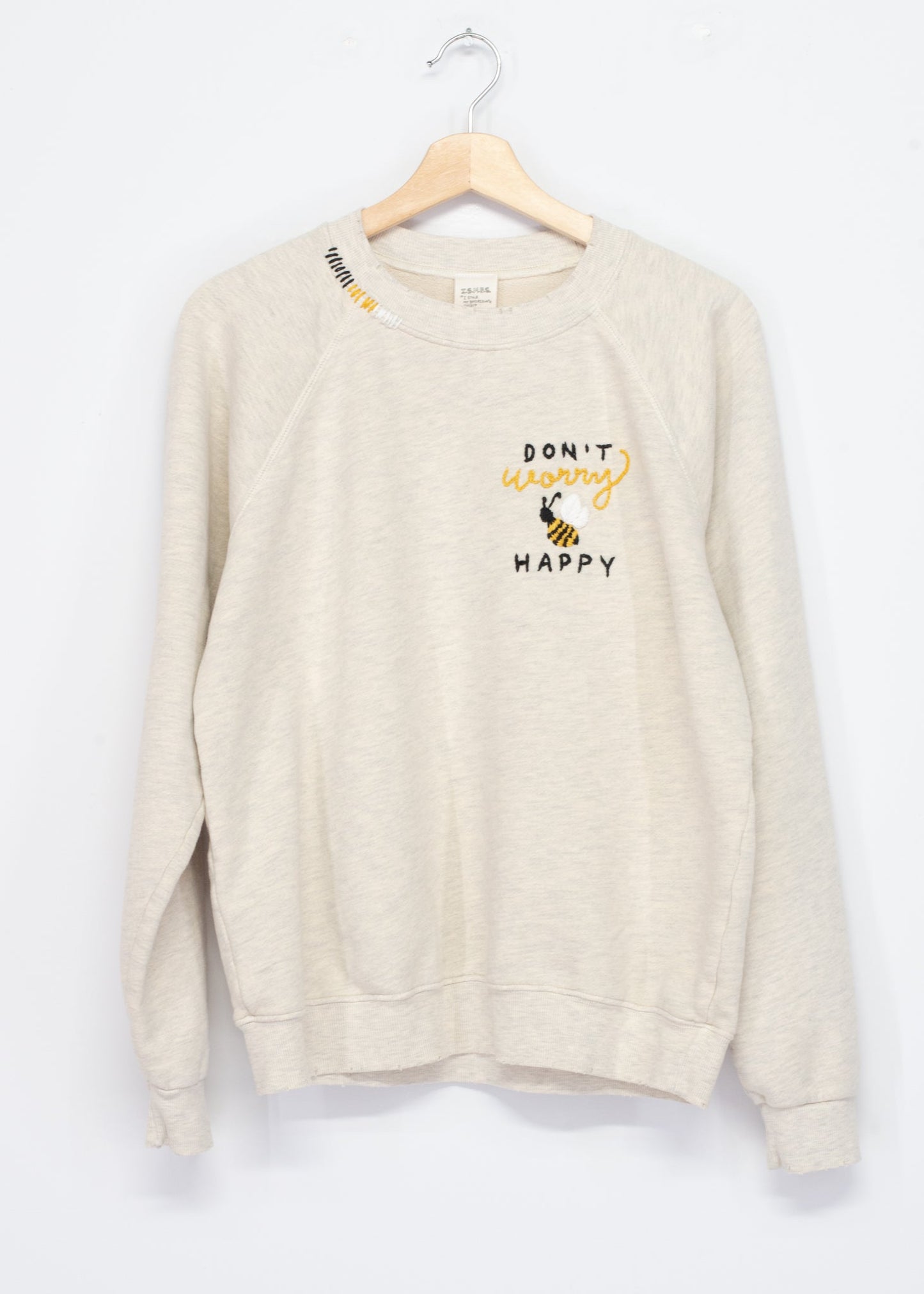 Don't Worry Bee Happy Sweatshirt(4 Colors)