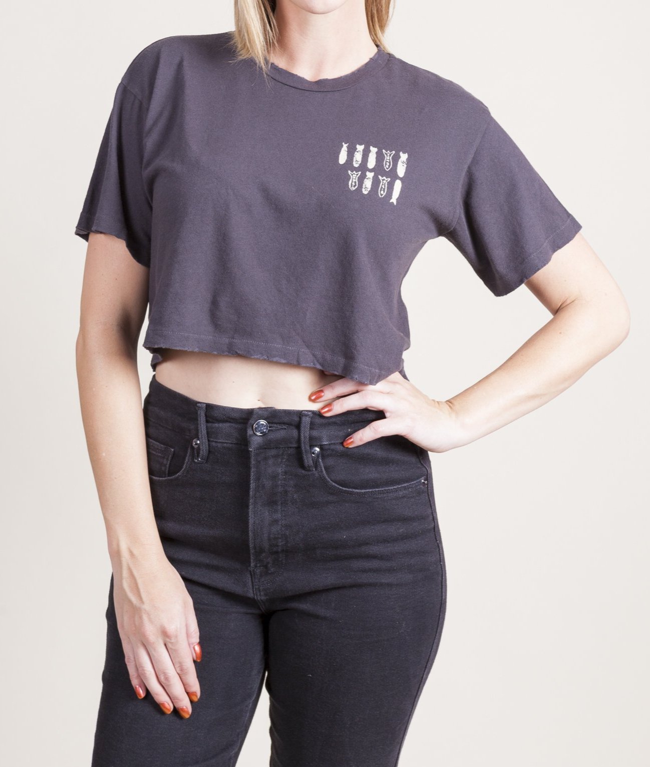 BOMBS IN THE HEART CROP TEE