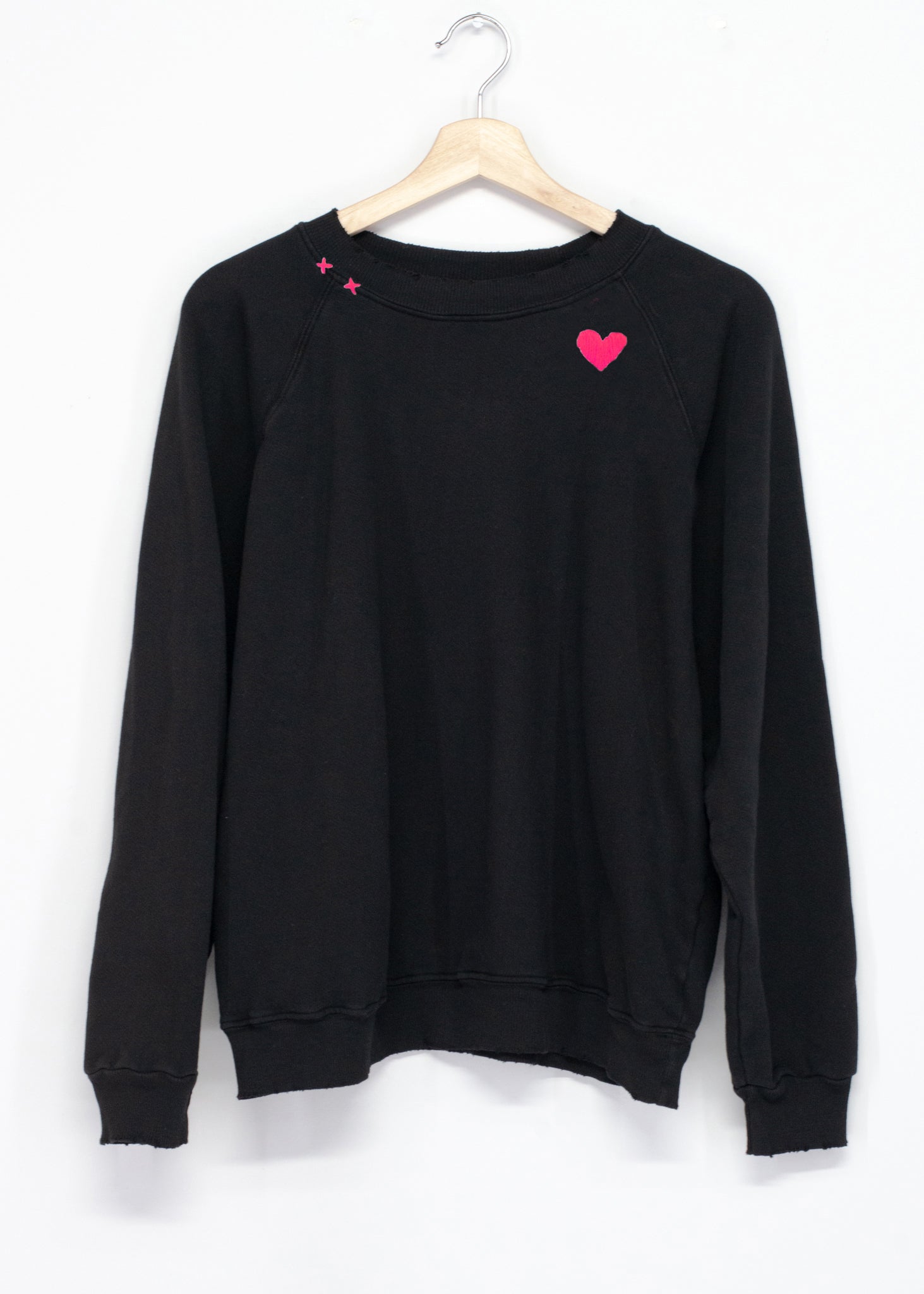 Black discount heart sweatshirt