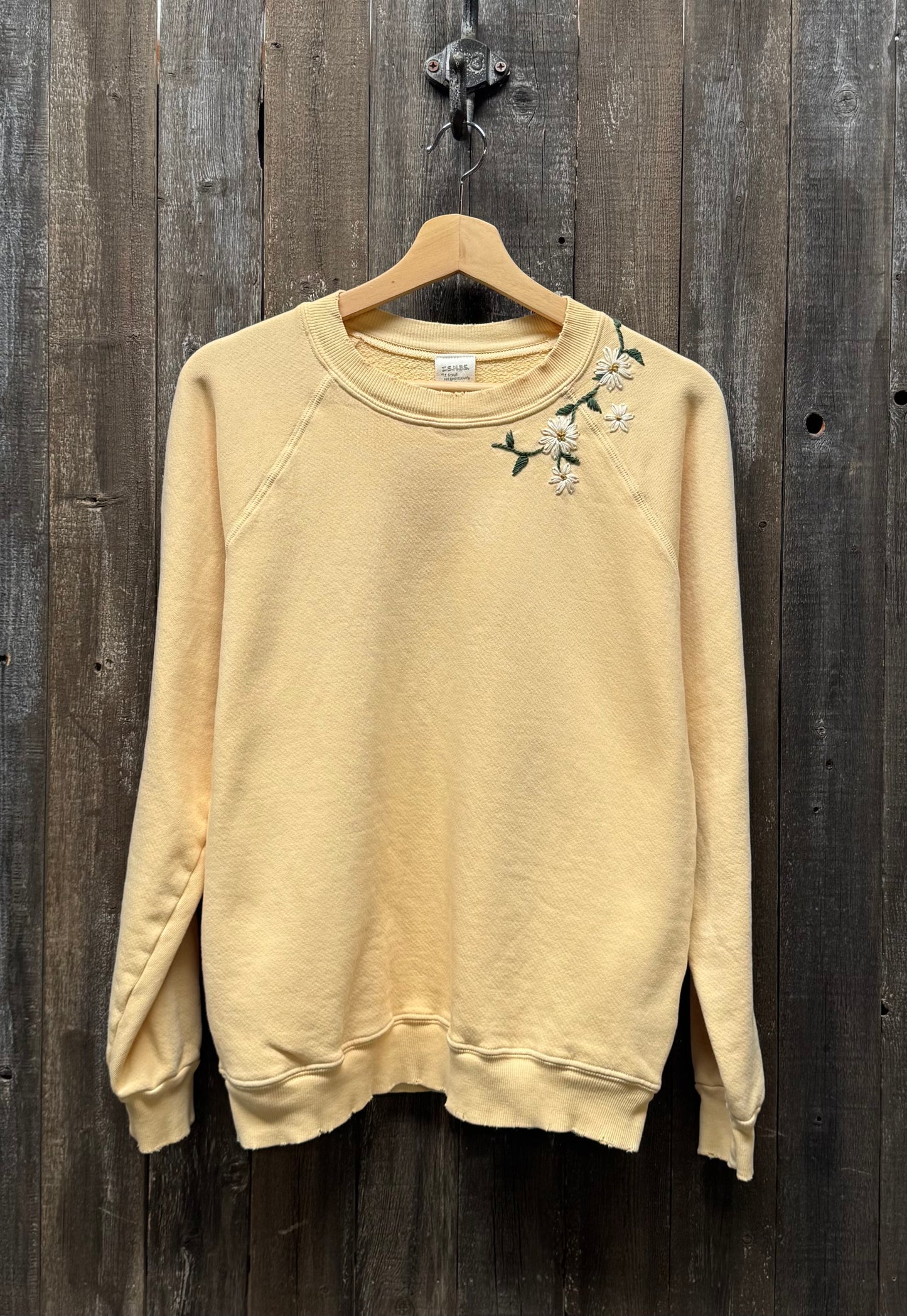 Daisies Sweatshirt (13 Colors)