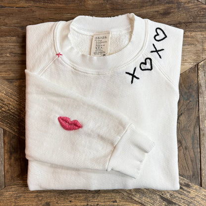 XOXO-kiss Sweatshirt(10 Colors)