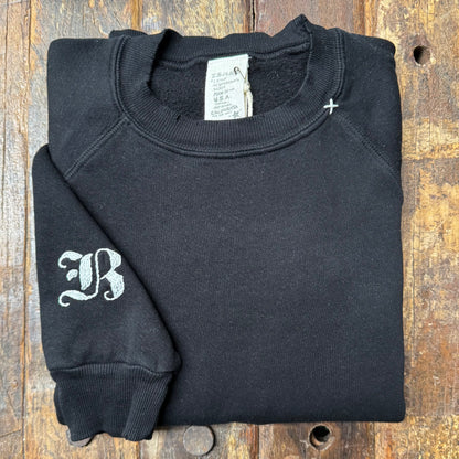 Gothic Font Monogram(Choose Your Alphabet) Sweatshirt(11Colors)