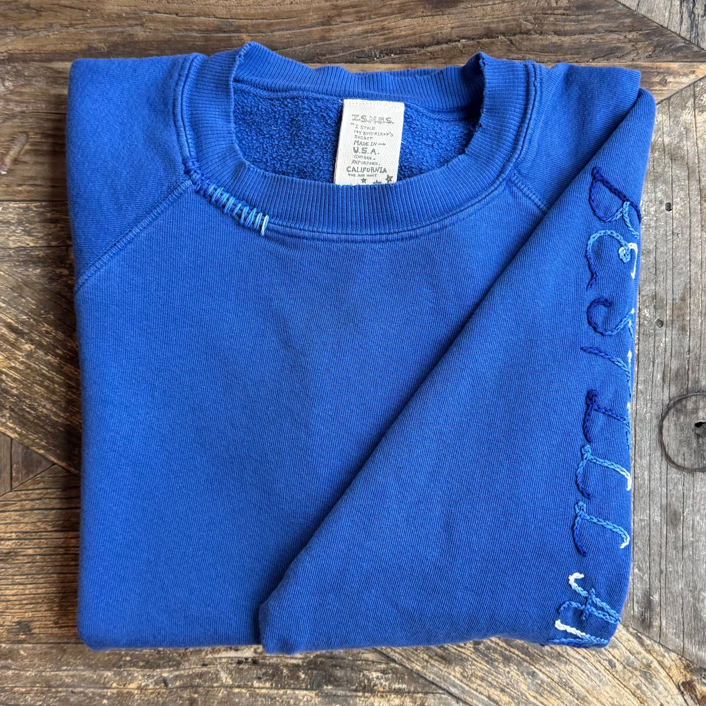 SLEEVE PERSONALIZED HAND EMBROIDERY (10 Colors)