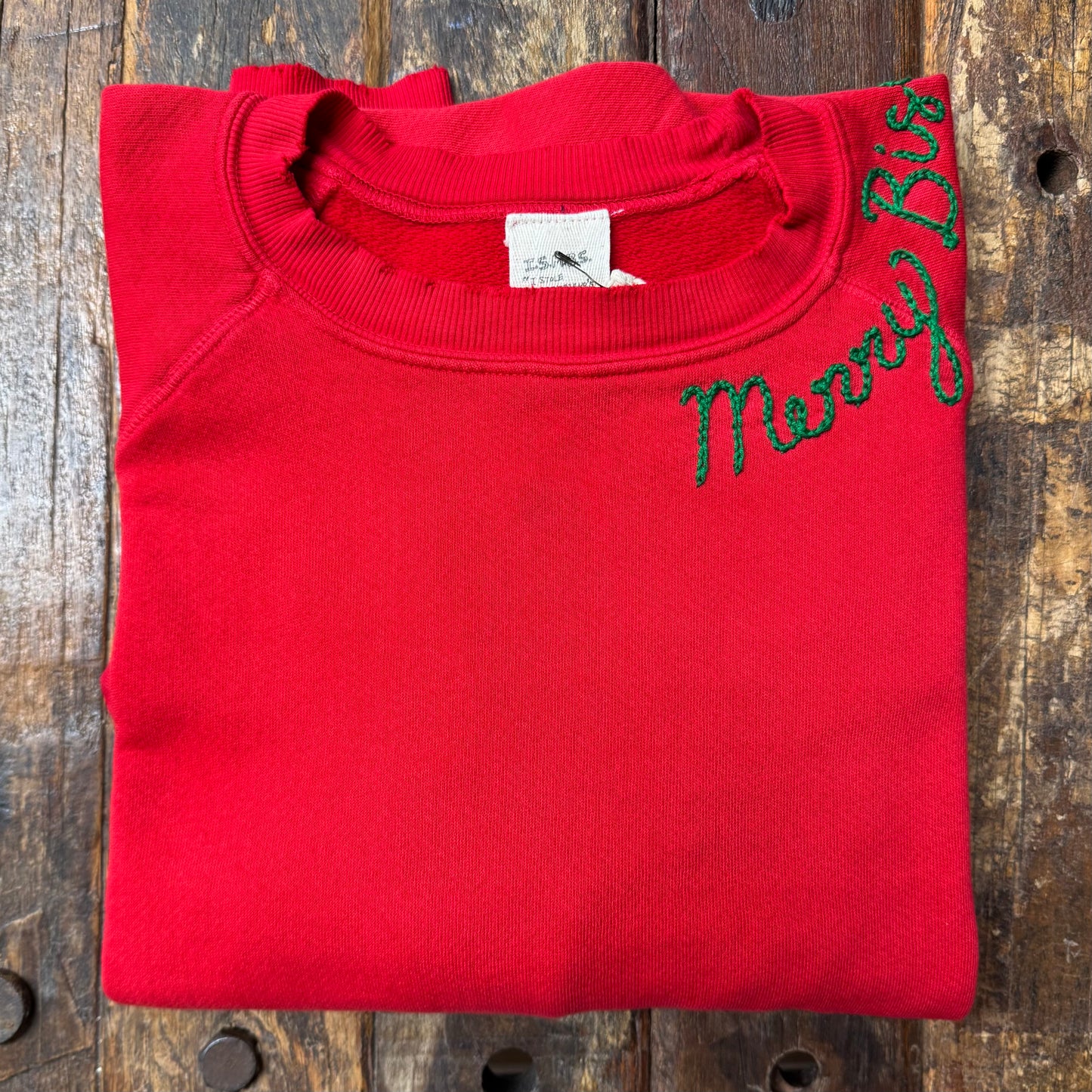 CHRISTMAS SWEATS WITH CUSTOM HAND EMBROIDERY(7 colors)