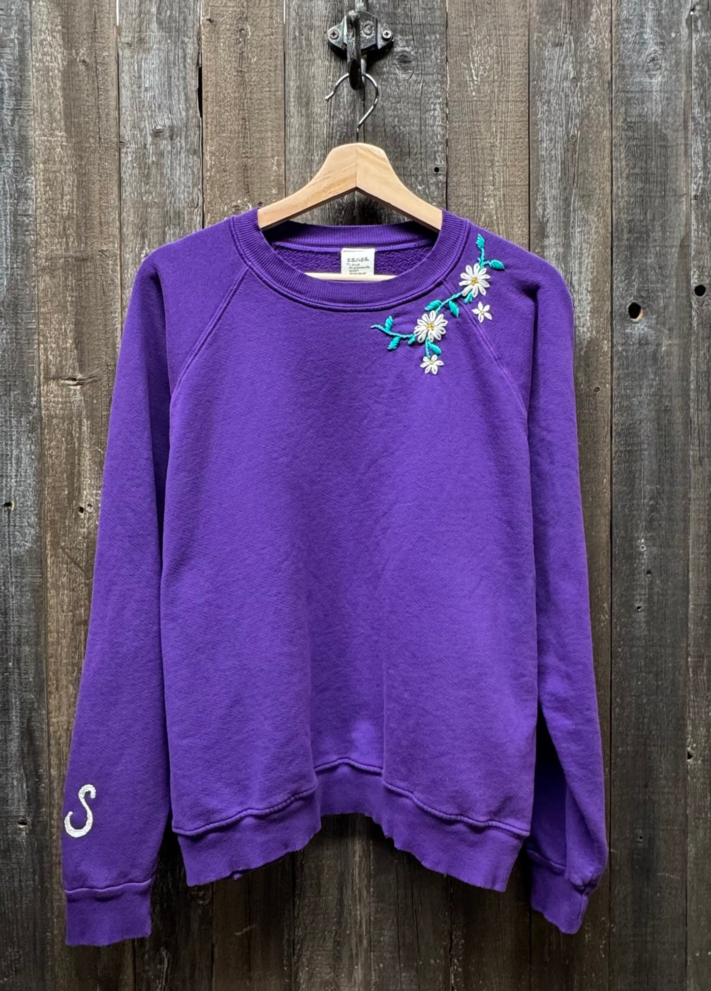 Daisies Sweatshirt (13 Colors)