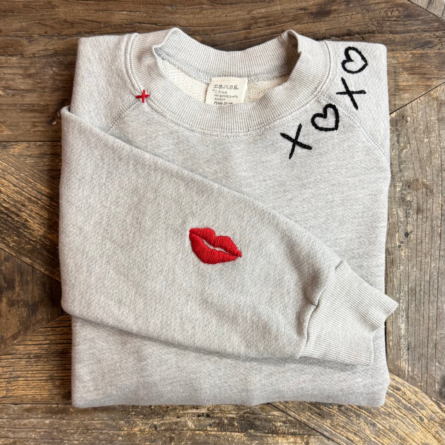 XOXO-kiss Sweatshirt(10 Colors)
