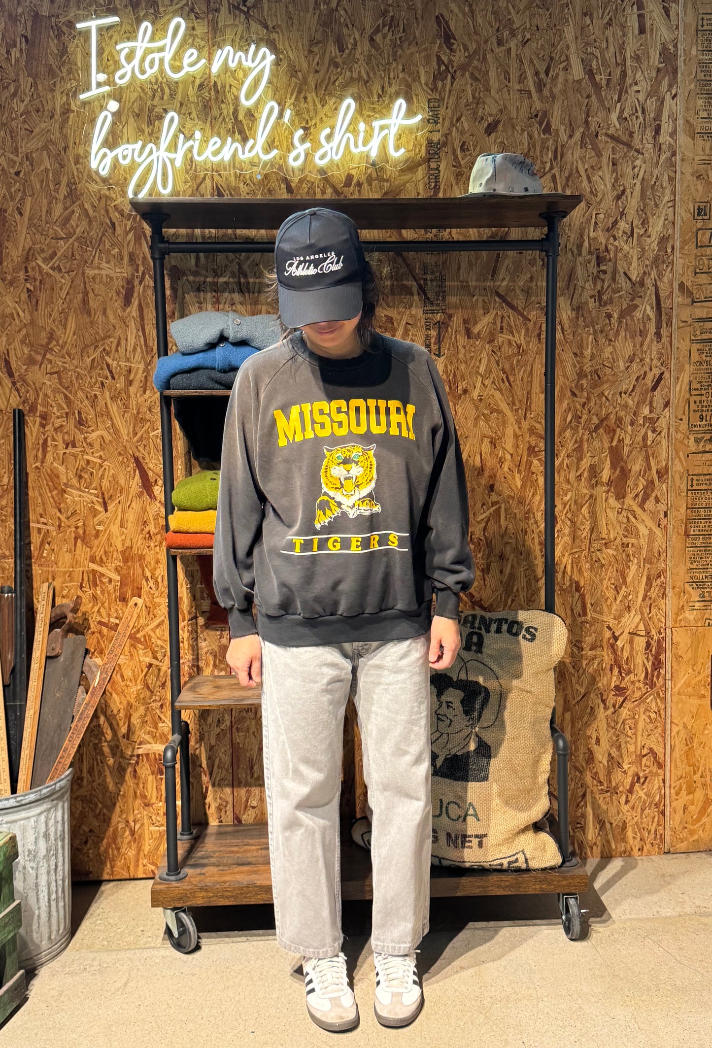 Vintage Missouri Tigers Sweatshirt -M-Customize Your Embroidery Wording
