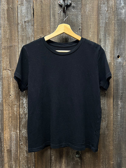 LOVE NOTE TEE PERSONALIZED HAND EMBROIDERY (Black)