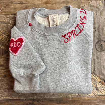Crochet Heart with CUSTOM INITIAL & CUSTOM HAND EMBROIDERY ON NECKLINE Sweatshirt (17Colors)