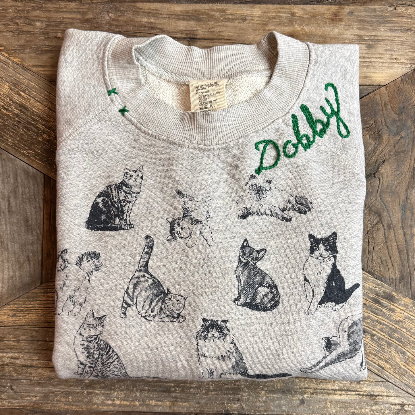 BEST FRIEND DOGS OR CATS WITH CUSTOM HAND EMBROIDERY