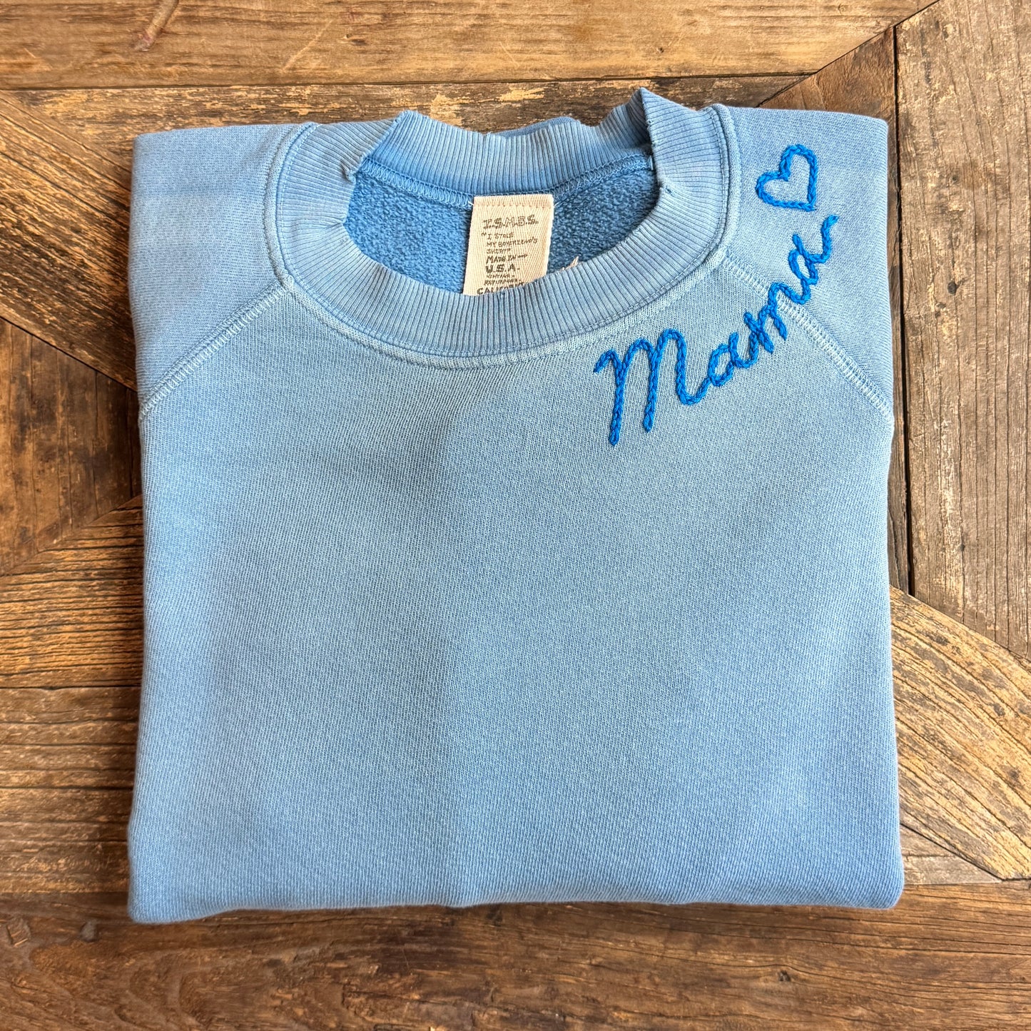 mama❤️ Sweatshirts (20 Colors)