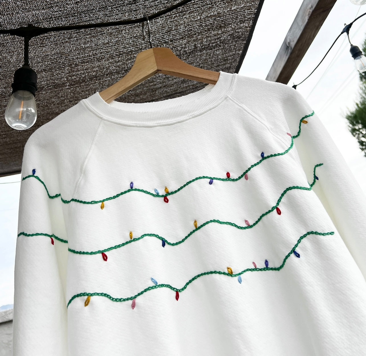 Christmas Lights Sweatshirt (7Colors)