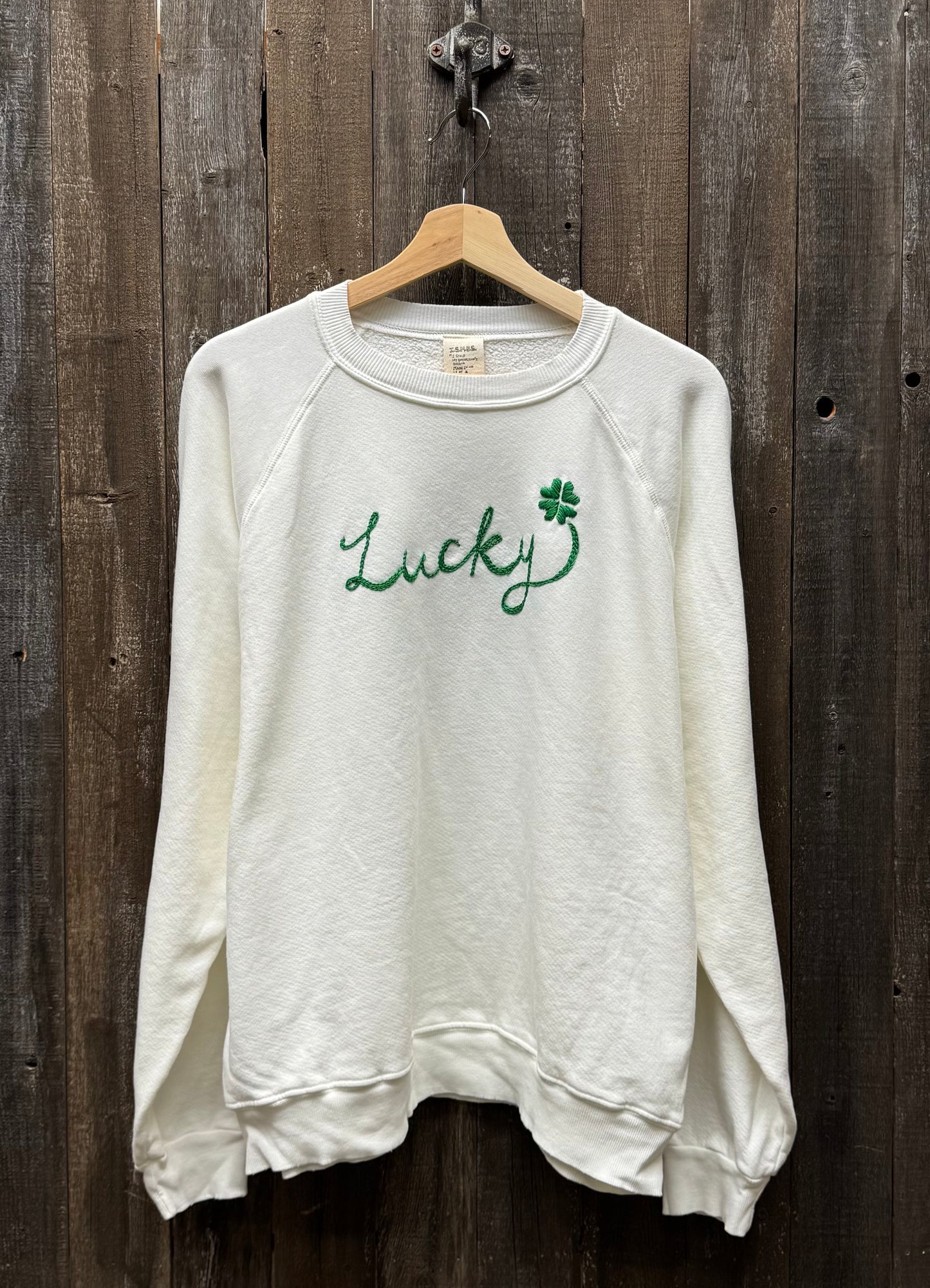 Lucky Sweatshirt(4 Colors)