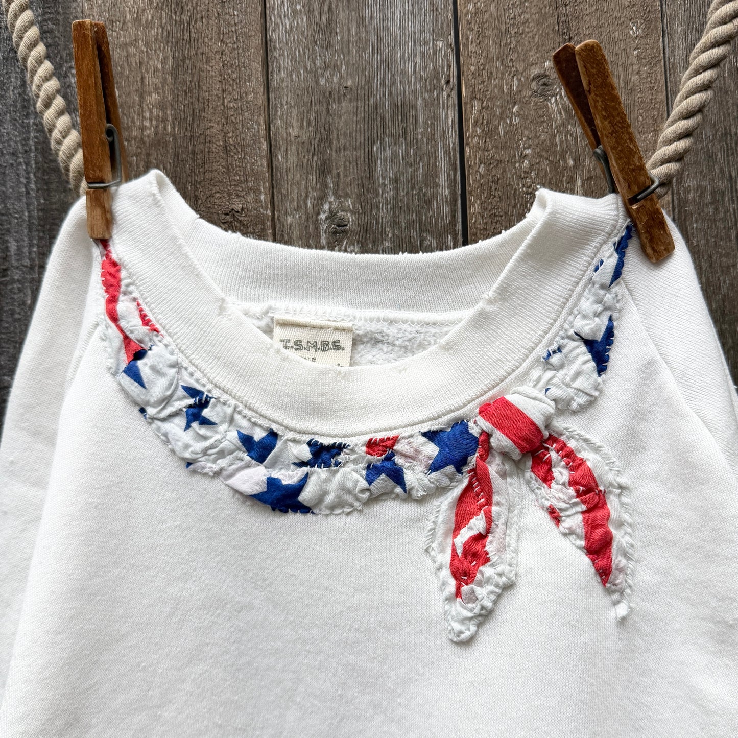 HAPPY4TH VINTAGE SHORTY SWEATSHIRT WITH  BANDANA-S/M
