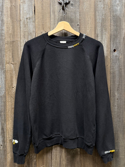 Bee Sweatshirt Hand Embroidery -M