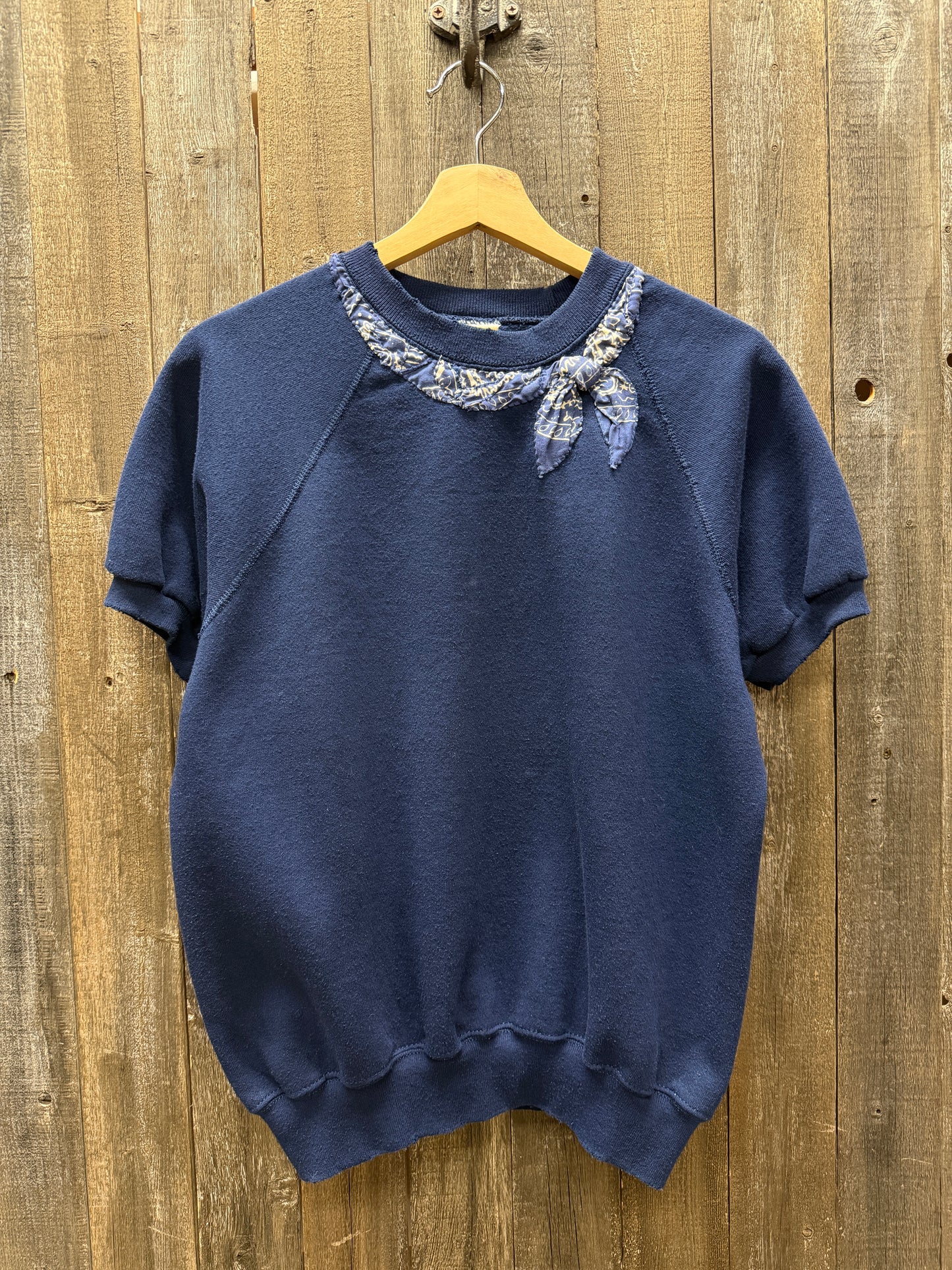 VINTAGE SHORTY SWEATSHIRT WITH  BANDANA-S