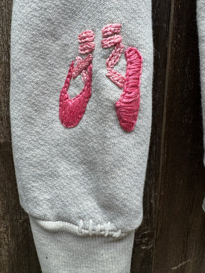 Dance Mom 🩰 Personalized Hand Embroidery Sweatshirt (15 Colors)