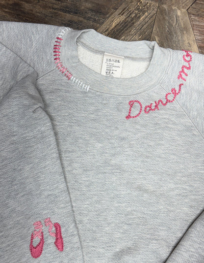 Dance Mom 🩰 Personalized Hand Embroidery Sweatshirt (15 Colors)