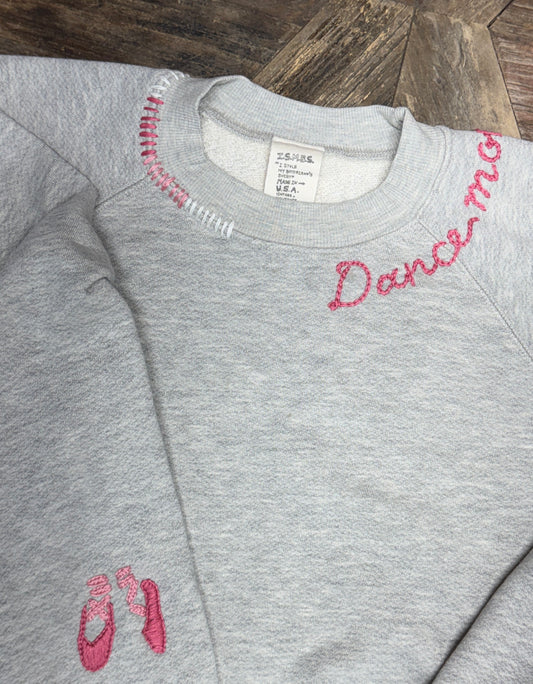 Dance Mom 🩰 Personalized Hand Embroidery Sweatshirt (15 Colors)