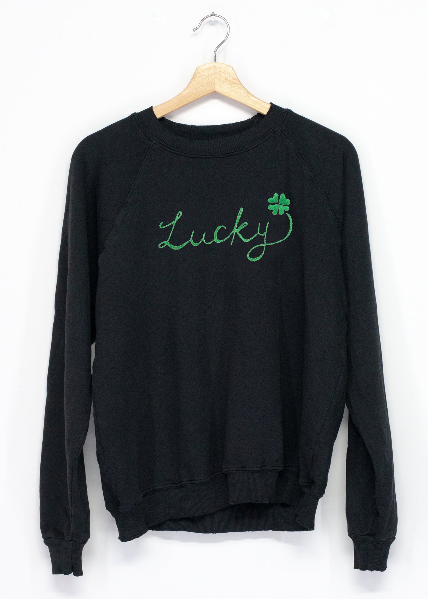 Lucky Sweatshirt(4 Colors)