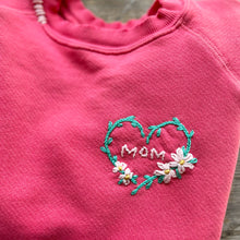 Heart Flower Wreath w/ Custom Hand Embroidery Sweatshirts (11Colors)